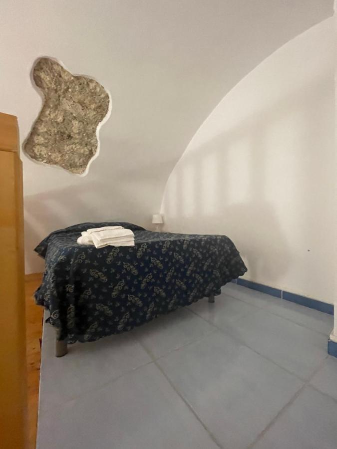 B&B La Terrazza Sul Porto Ponza Bagian luar foto